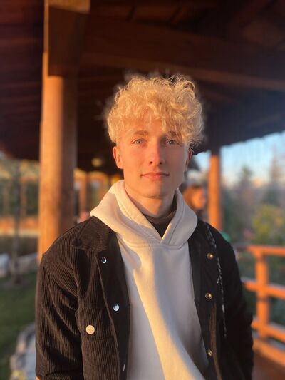  ,   Alexander, 21 ,   ,   , 