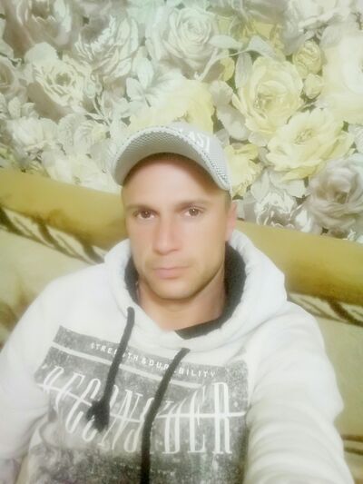  ,   Yevgenii, 39 ,   ,   , c , 