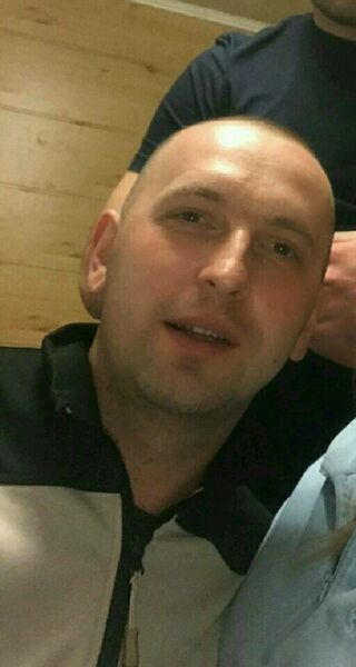  ,   Denis, 39 ,   