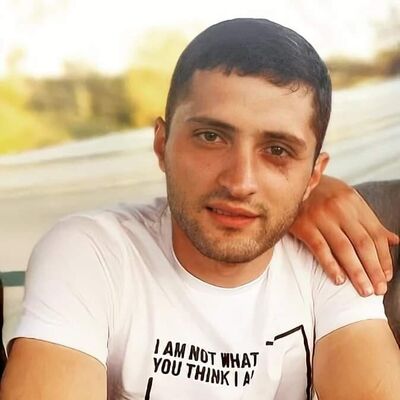  ,   Gagik, 24 ,   ,   