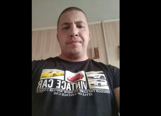  ,   Maxim, 34 ,   ,   , c 
