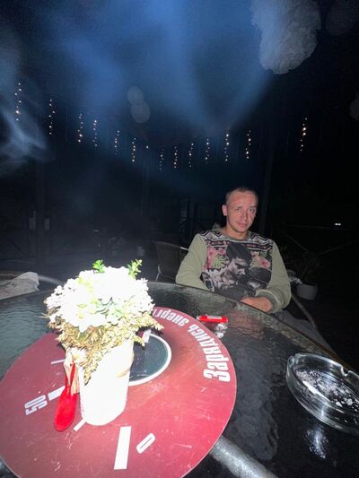  ,   Basil, 32 ,   ,   , c , 