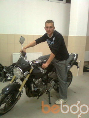  ,   Valik, 32 ,   