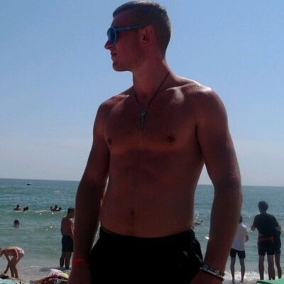  ,   Emil, 28 ,   ,   