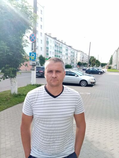  ,   Max, 43 ,     