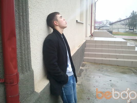  ,   VIKTOR T, 31 ,  
