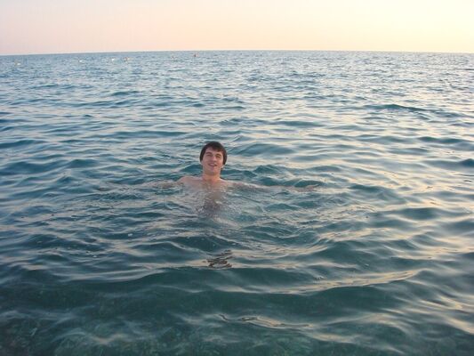  ,   Ruslan, 37 ,   ,   , c 