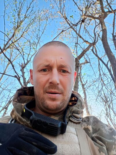  ,   Sasha, 44 ,   ,   , c 