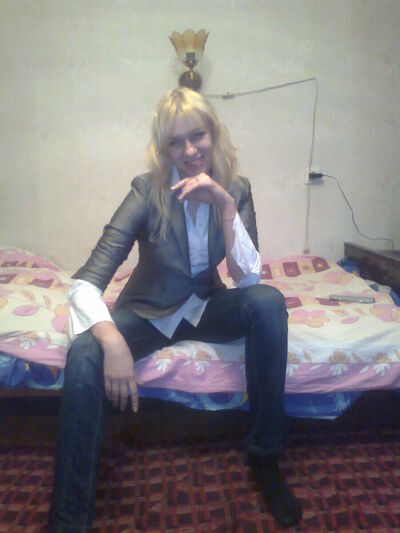  ,   Lara, 26 ,   ,   , 