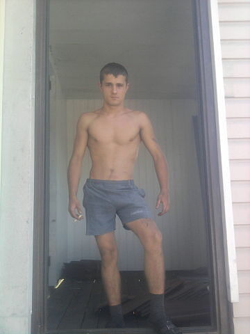  ,   Xyligan, 33 ,  
