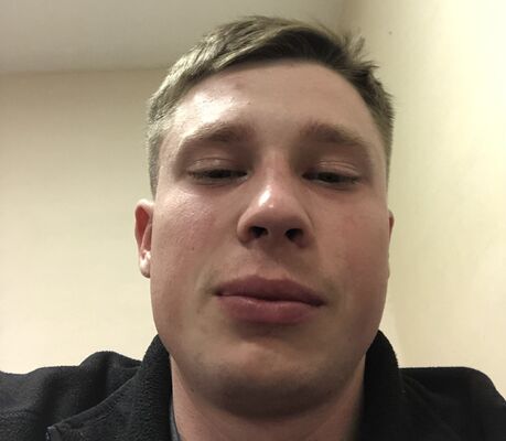  ,   Grisha, 22 ,  