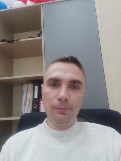  -,   Mikhail, 39 ,   c 
