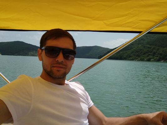  ,   Vitaly, 37 ,   ,   , c 