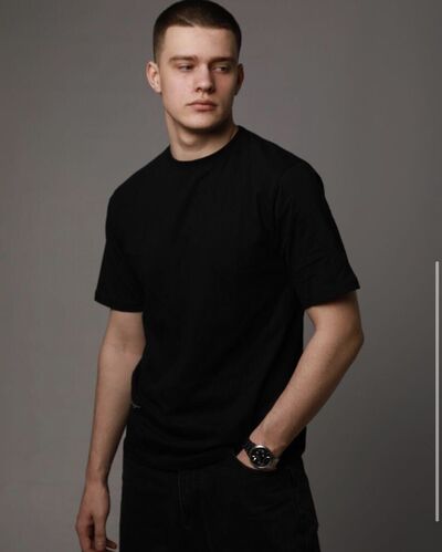 Gobelins,   Sergey, 24 ,     