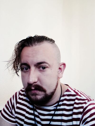  -,   Hans, 28 ,   ,   