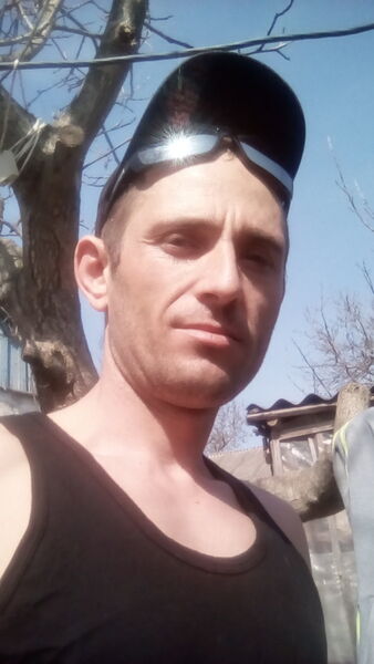  ,   Tolik, 39 ,   