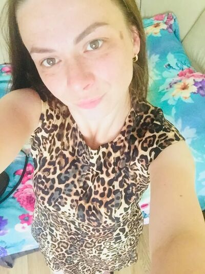  ,   Elena, 42 ,   , c 