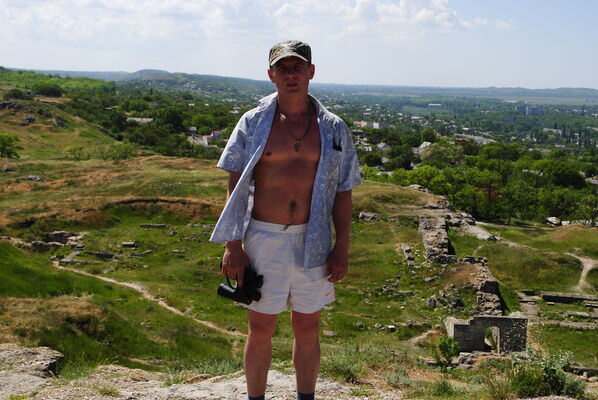  ,   Alex, 51 ,   ,   