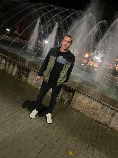  ,   Vlad, 21 ,   ,   