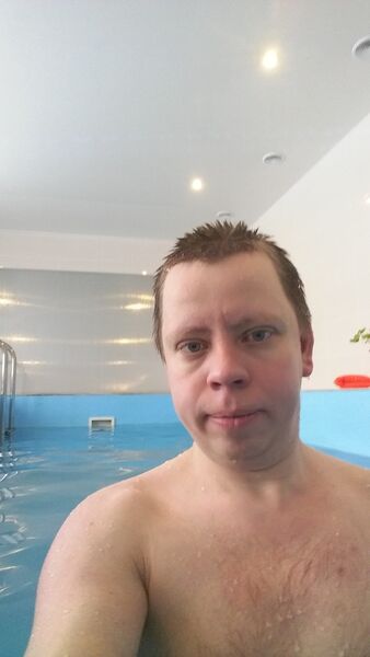  ,   Aleks, 32 ,   