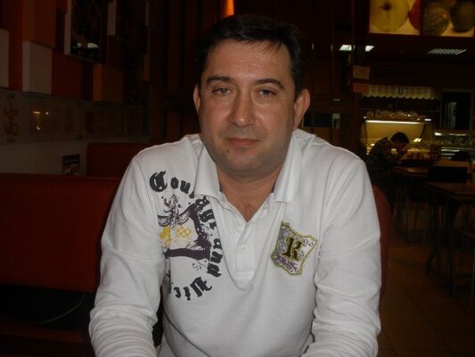  ,   Vadim, 54 ,   ,   