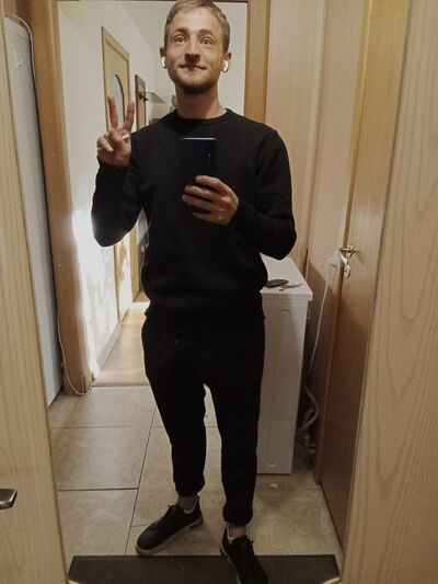  -,   Artyom, 25 ,  