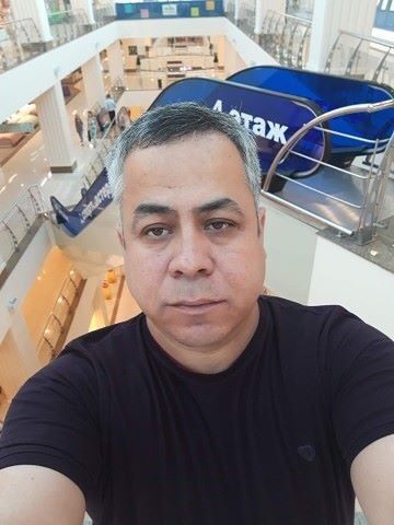  18805883  , 52 ,    