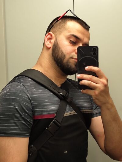  ,   Artur, 30 ,   ,   