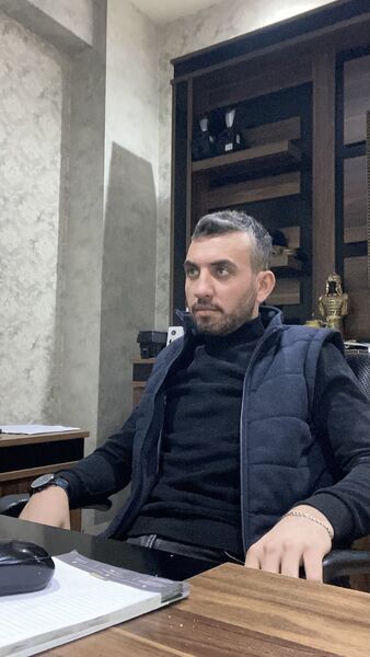  Frankfurt am Main,   Hussein, 33 ,   ,   