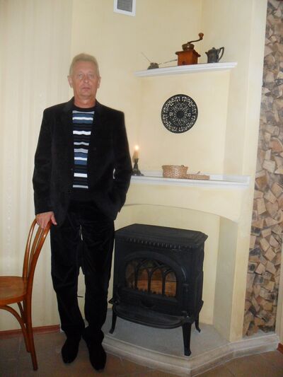  ,   Nikolay, 64 ,   c 
