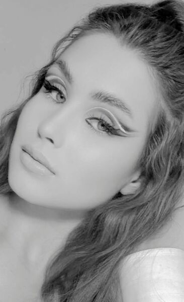  ,   Sofi, 21 ,   , 