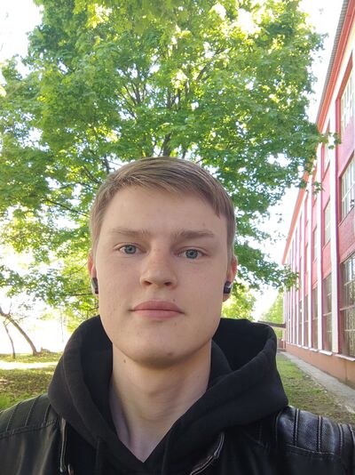  ,   Daniel, 25 ,   ,   