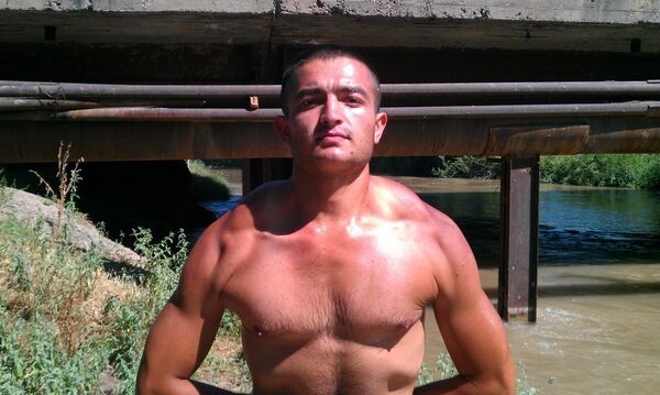  ,   BOTIR LI, 30 ,   