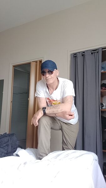  Gobelins,   Irakli, 43 ,   ,   