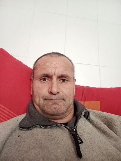  ,   Constantin, 44 ,   ,   