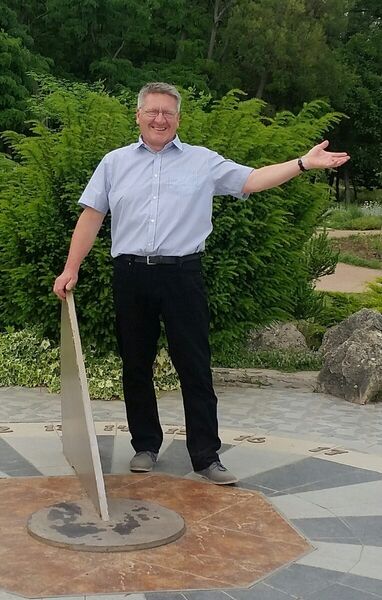  Dessau,   Hans, 62 ,   c 
