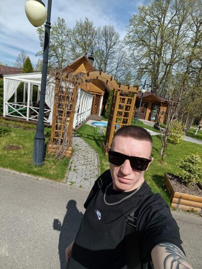  ,   Alexander, 37 ,   c 