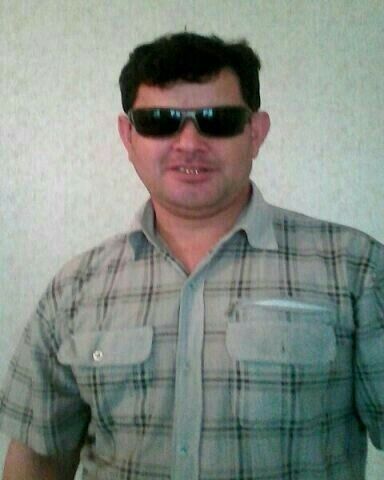  39195633  Hamidjan, 48 ,    