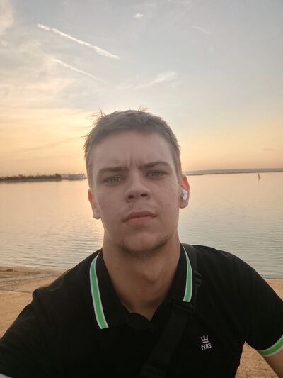  ,   Artem, 24 ,   ,   , c 