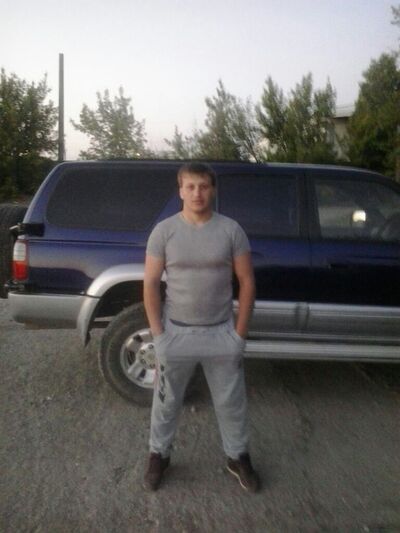  ,   Nik, 32 ,  