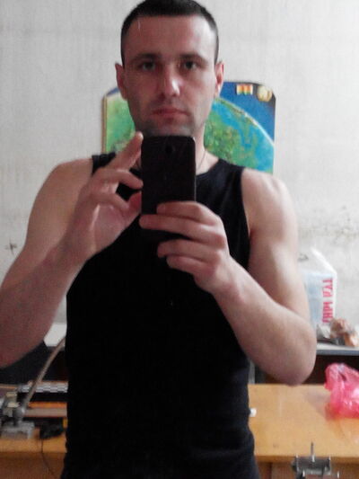  ,   Vasgen, 34 ,   