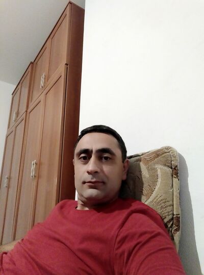  ,   Arto, 42 ,   ,   