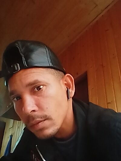  ,   Tito, 35 ,   ,   