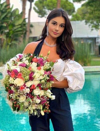  ,   Yana, 35 ,   ,   , c 