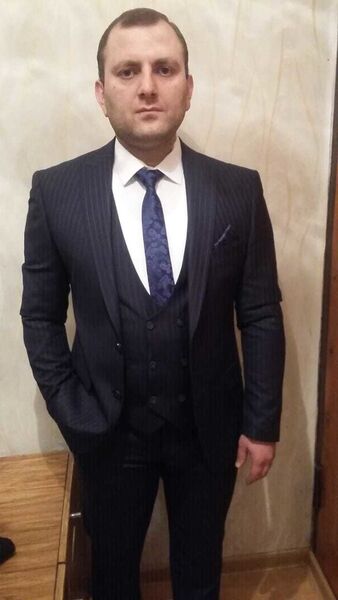  ,   Elvin, 40 ,   ,   , c , 