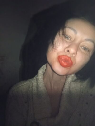 --,   Angelina, 40 ,   ,   