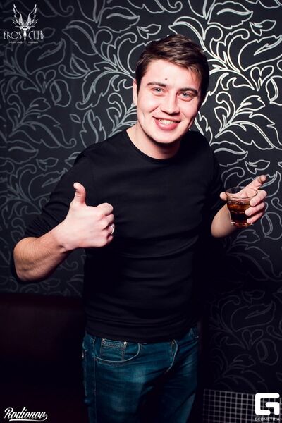  ,   Andrew, 30 ,   