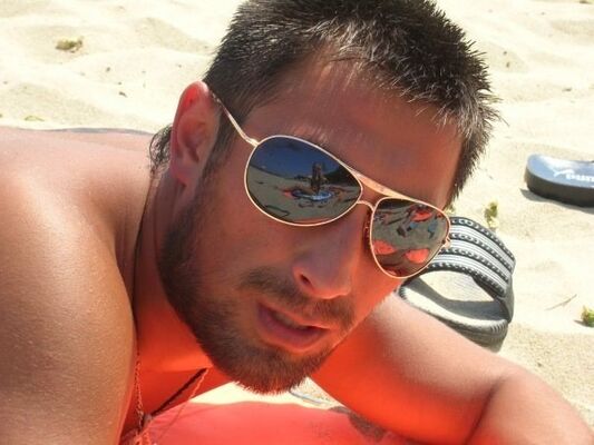  -,   Steeve, 40 ,   ,   , c 