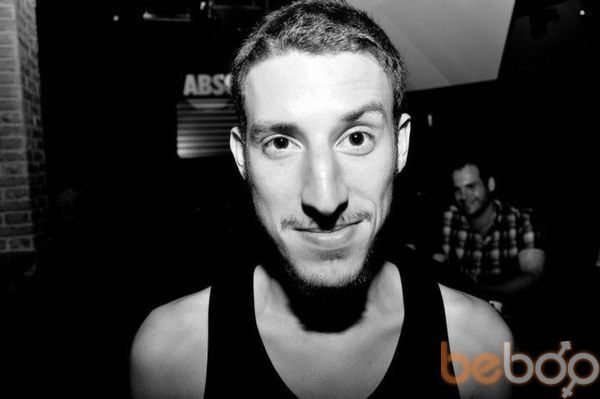  ,   Sergey, 32 ,   