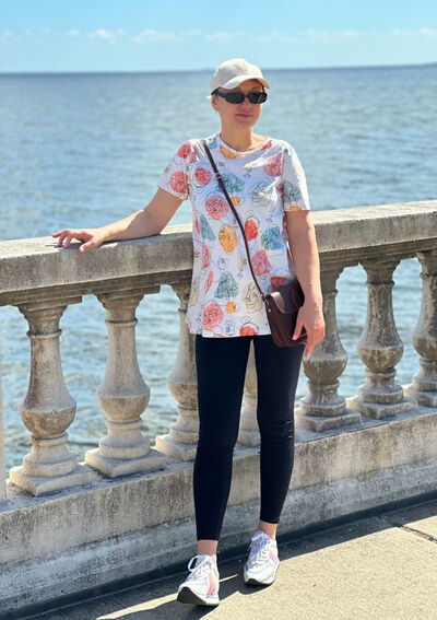  Miami Beach,   Angela, 60 ,   c 
